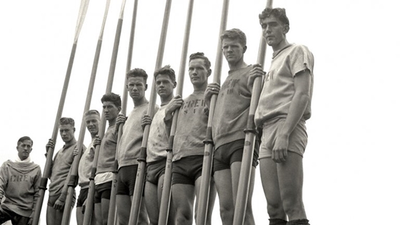 A győztes amerikai evezőscsapat az 1936-os berlini olimpián