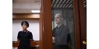  Bíróság elé állt Oroszországban a kémkedéssel vádolt amerikai újságíró, Evan Gershkovich  