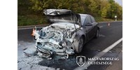 Komoly baleset lett egy büntetőfékezésből az M7-esen