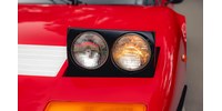  Bukólámpás olasz időgép ez a 44 évesen bejáratósan új Ferrari  