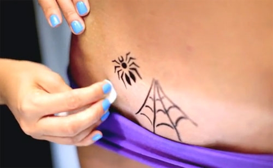 Tetkó képek intim Tetoválások díszítik