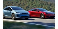  Két modelljét is frissítette a Tesla, és emelt az árukon 5000 dollárt  