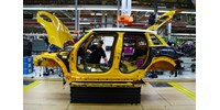  A piac jelenlegi szintje katasztrófa - az idén eldől az európai autóipar sorsa a Renault és a Stellantis vezére szerint  