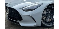 800 lóerőt ígér a legújabb Mercedes-AMG GT 63 Coupé ordító V8-asa