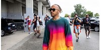  Súlyos összegért csábítja a Ferrari Lewis Hamiltont  