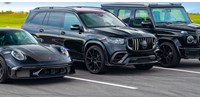 Ilyen a Brabus 900 lóerős autóinak háziversenye – videó