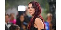  „Gyerekek élve elégetését sohasem lehet igazolni” – Dua Lipa az „izraeli népirtásról” posztolt az Instagramon  