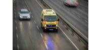 A mentőszolgálat nem lát semmi problémát abban, hogy Mészáros Lőrinc egyik cégére bízták az autóik szervizelését  