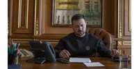  Az ukrán államfő aláírta a középiskolai és egyetemi hallgatók katonai alapképzéséről szóló törvényt  