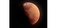  Furcsa krátert fotóztak a Marson, emberi szemgolyóra hasonlít  