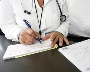 Egészségileg alkalmatlan munkavállaló munkaviszonyának megszüntetése