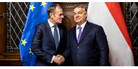  A fekete macska visszaszólt: így romlott el Orbán és Tusk barátsága  