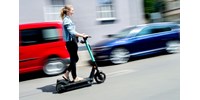 Hiába kötelező sokaknak és drága a bírság, alig van érdeklődés a rolleres biztosításra