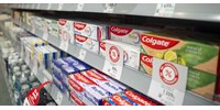  Csökkenti a bolti dolgozók óraszámát a DM az árréstop miatt  