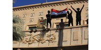  Zavargások törtek ki Irakban, miután lemondott egy síita vezető  