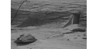  „Bejáratot” fotózott a NASA a Mars egyik szikláján  