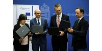 140 ezer notebookot osztanak ki Maruzsáék, az államtitkár szerint "történelmi átalakulást" visznek véghez az oktatásban