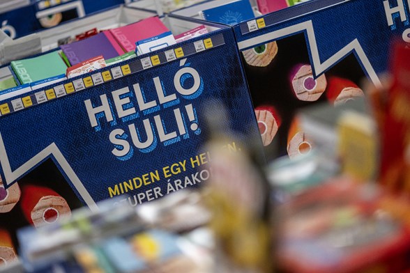 iskola, tanszer, tanévkezdés, iskolakezdés, iskolakezdési támogatás