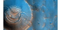  Furcsa alakzatokat találtak a Mars krátereiben  