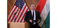  Megtréfálta a magyar nyelv a karácsonyi üdvözletet küldő amerikai nagykövetet  