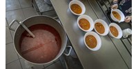  8,6 millió forintos bírságot kapott az a közétkeztető cég, amely 867 ember rosszullétét okozta Nagykőrösön, a vállalat kárpótolná a helyieket  
