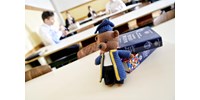  Autóvezetésról és mentális egészségről szóló feladatokkal küzdenek a diákok a középszintű angolérettségin  