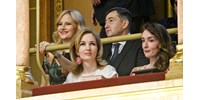  Kálmán Olga rákérdezett, miért lehetett ott Mészáros Lőrinc és Várkonyi Andrea Orbán eskütételén  