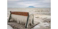  Figyelmeztet a rendőrség, életveszélyes lehet rálépni a Balaton jegére  