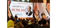  Közel 90 százalékos támogatottsággal választották újra az egyiptomi elnököt  