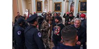  Beperelte Trumpot a Capitolium ostrománál poroltóval leütött rendőr özvegye  