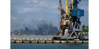  Megkezdődött a második evakuációs kísérlet az Azovsztal acélműnél  