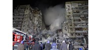  Már legalább húsz halottja van annak, hogy az oroszok lebombáztak egy panelházat  