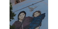 Óriási falfestményt avattak Erzsébetvárosban a menekültek napján  