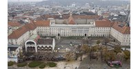  A zuglói polgármester szerint a Városháza bár alkalmasabb múzeumnak, de eladni nem lehet  