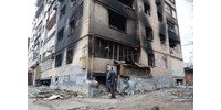  Mariupolt azonnal ki kell üríteni – üzente a lebombázott város polgármestere  