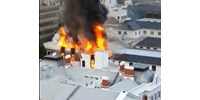  Kigyulladt a dél-afrikai parlament épülete  