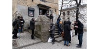  Gyerekek millió vannak veszélyben, Putyin kabátjának gyártója elhatárolódik az orosz elnöktől ? percről percre a háborúról  