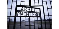  Náci karlendítéssel „poénkodott” Auschwitzban, letartóztatás lett a vége  