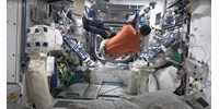  A feleségétől hallotta először az amerikai űrhajós, hogy az oroszok talán ott akarják hagyni az űrben  