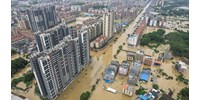  Százévente egyszer van akkora áradás, mint a mostani, ami miatt 110 ezer embert mentettek ki Kínában  