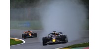  Verstappen behúzta, de azért tartogatott meglepetéseket a belga sprintfutam  