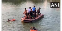  Indiában elsüllyedt egy iskolás gyerekeket szállító kirándulóhajó, tíz gyerek meghalt  