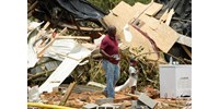  Drámai fotók mutatják az újabb éjjeli tornádó pusztítását az USA-ban  