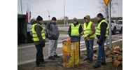 Az összes ukrán határátkelőt blokád alá vették a lengyel gazdák