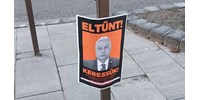 Plakátokon keresi az eltűnt Orbán Viktort a Momentum