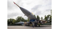 Románok képezik F-16-osok irányítására az ukrán pilótákat