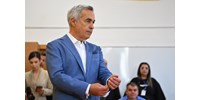  Visszavonul a közélettől az orosz befolyással vádolt volt román elnökjelölt  