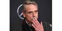  Azért vállalt újabb szerepeket Jeremy Irons, hogy fel tudja újíttatni a kastélyát  