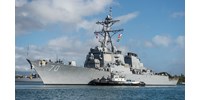  Amerikai hadihajó érkezett a Dél-kínai-tenger vitatott területéhez  