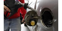 Újabb árcsökkenés jön a benzinkutakon